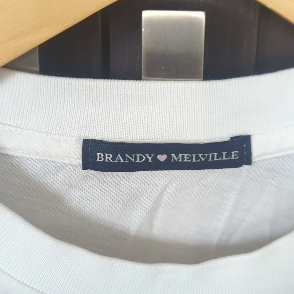 Brandy Melville White Long Sleeve Top - Great Condition - Picture 3 of 4